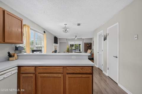 8680 Bandera Circle, Jacksonville FL - photo 16 of 52