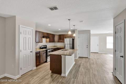 168 Odell Street, Jacksonville FL - photo 6 of 25