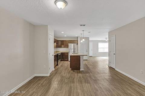 168 Odell Street, Jacksonville FL - photo 9 of 25
