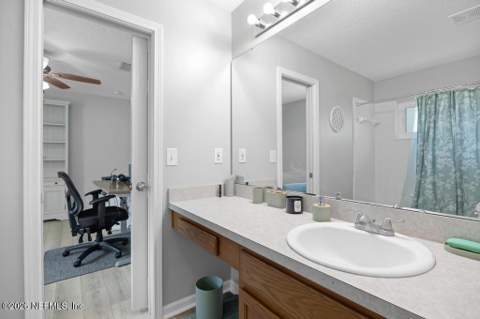 12183 Irwin Manor Drive, Jacksonville FL - photo 18 of 37