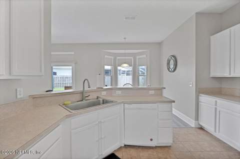 12183 Irwin Manor Drive, Jacksonville FL - photo 13 of 37