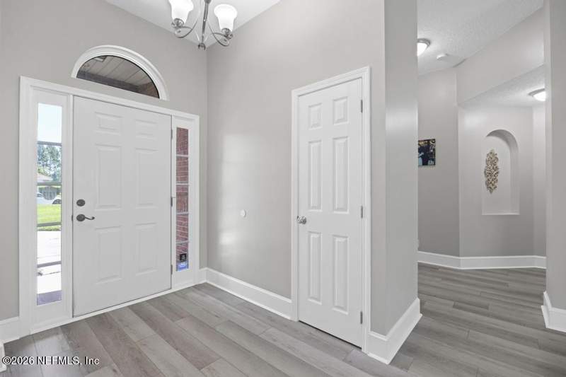 4 bedroom Single Family Residence at 12183 Irwin Manor Drive, Walkers Glen Ii, Jacksonville — photo 3