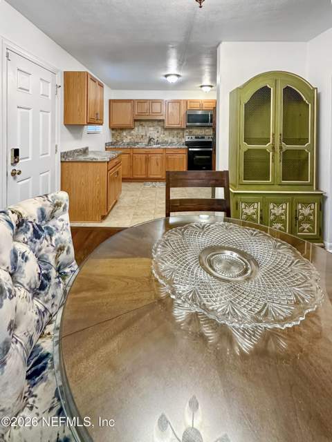 5351 Royce Avenue, Jacksonville FL - photo 13 of 23