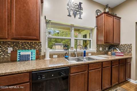 11189 Saddle Club Drive, Jacksonville FL - photo 8 of 31