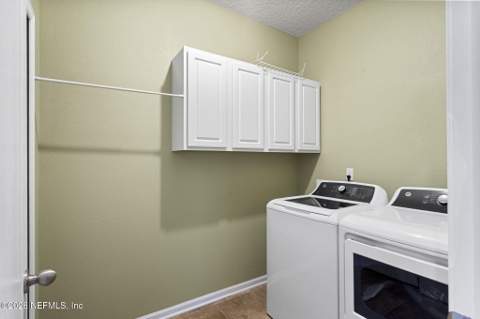 569 Glendale Lane, Orange Park FL - photo 11 of 24