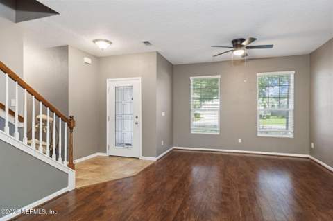 569 Glendale Lane, Orange Park FL - photo 6 of 24