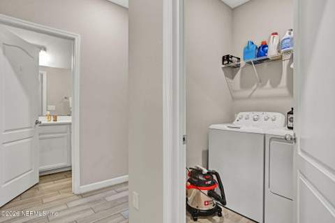7001 Bowers Creek Drive, Jacksonville FL - photo 12 of 24