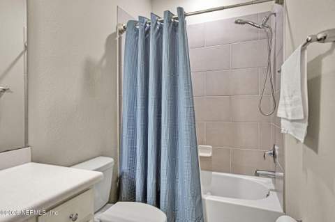 7001 Bowers Creek Drive, Jacksonville FL - photo 15 of 24