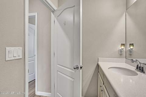7001 Bowers Creek Drive, Jacksonville FL - photo 16 of 24