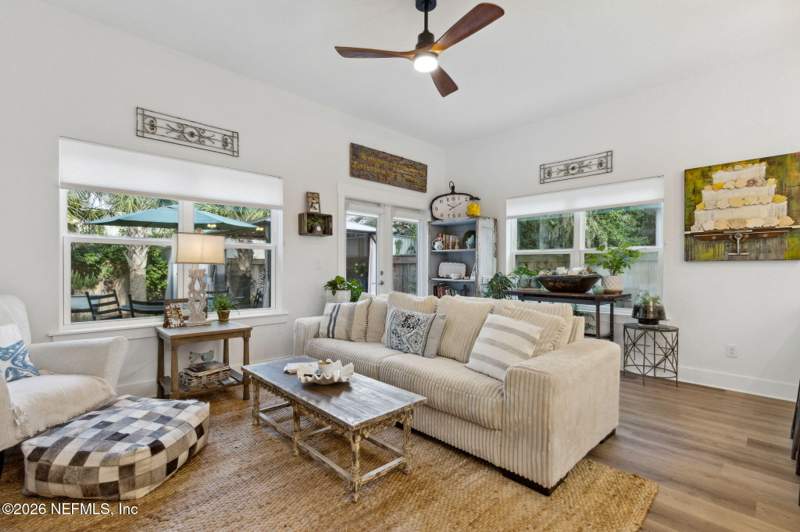 3 bedroom Single Family Residence at 523 S 13th Terrace, City Of Fernandina Beach, Fernandina Beach — photo 4