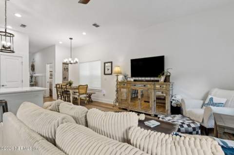 523 S 13th Terrace, Fernandina Beach FL - photo 6 of 58