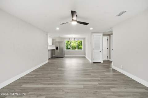 5305 Washington Estates Drive, Jacksonville FL - photo 10 of 27