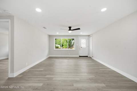 5305 Washington Estates Drive, Jacksonville FL - photo 11 of 27