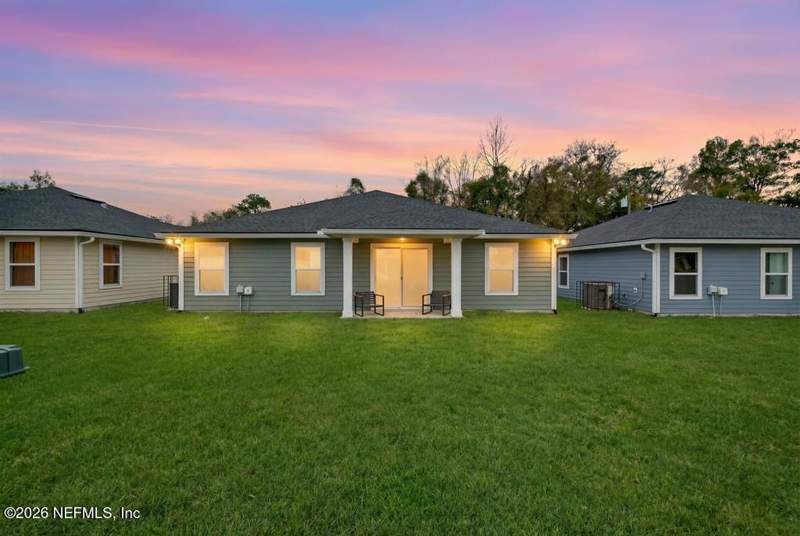 3 bedroom Single Family Residence at 8039 Osteen Street, Jacksonville Heights, Jacksonville — photo 4