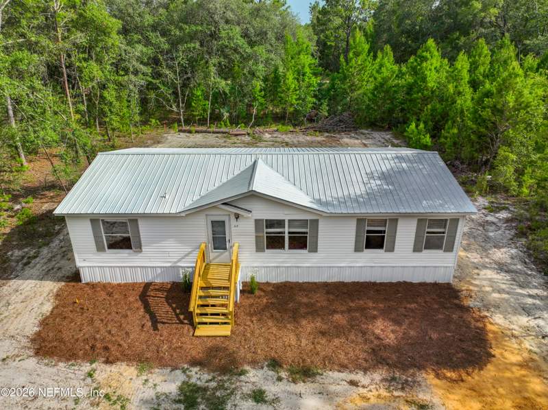 3 bedroom Manufactured Home at 117 SUMAC Street, Interlachen Lakes Estates, Interlachen — photo 4