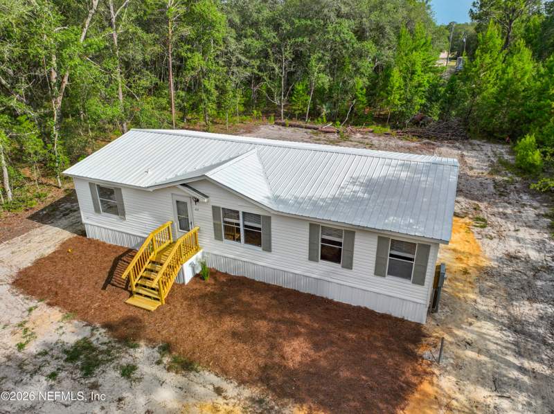3 bedroom Manufactured Home at 117 SUMAC Street, Interlachen Lakes Estates, Interlachen — photo 5