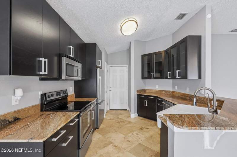 3 bedroom Single Family Residence at 687 Scarlet View Court, Savannah Glen, Orange Park — photo 5