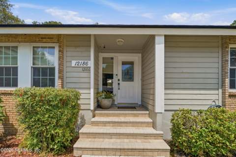 12186 Travertine Trail, Jacksonville FL - photo 10 of 41