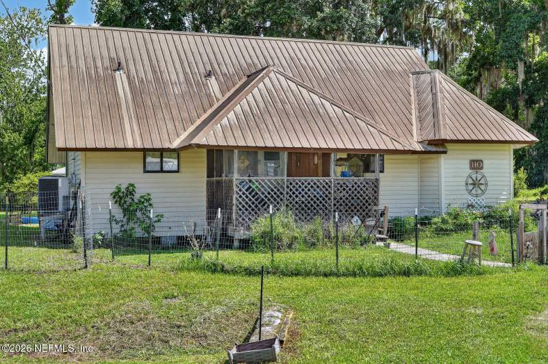 3 bedroom Single Family Residence at 110 Palm Avenue, River Park, Crescent City — photo 5