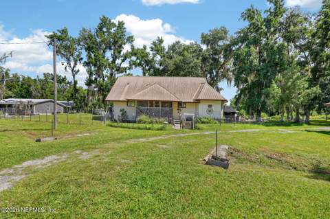 110 Palm Avenue, Crescent City FL - photo 11 of 47