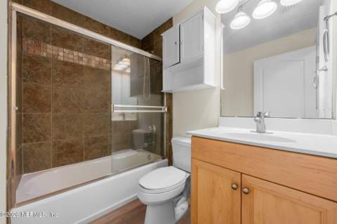 2114 Gail Avenue #C, Jacksonville Beach FL - photo 8 of 56