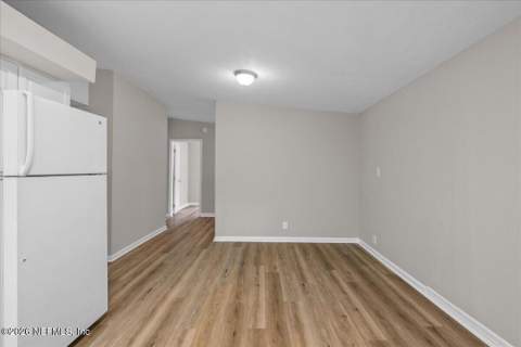 8712 Mathonia Avenue, Jacksonville FL - photo 18 of 34