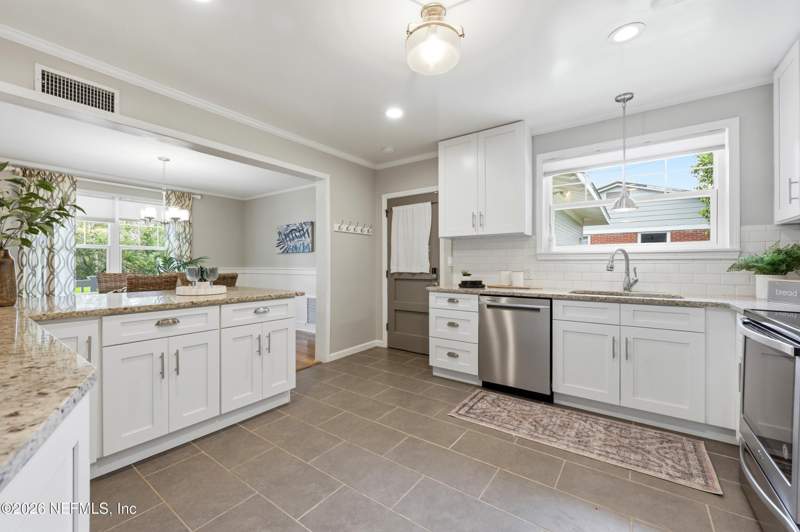 3 bedroom Single Family Residence at 4385 Worth Drive, Miramar, Jacksonville — photo 4