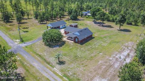 11485 Peacock Creek Road, Glen St. Mary FL - photo 8 of 72