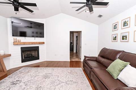 11485 Peacock Creek Road, Glen St. Mary FL - photo 16 of 72