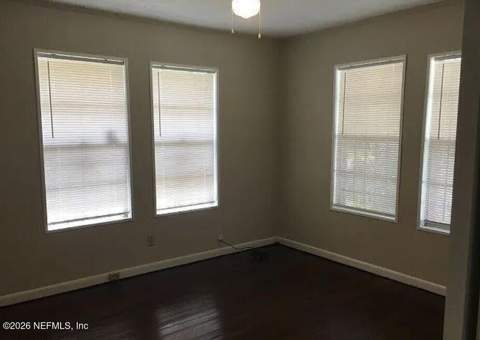 2325 W 16th Street, Jacksonville FL - photo 6 of 8