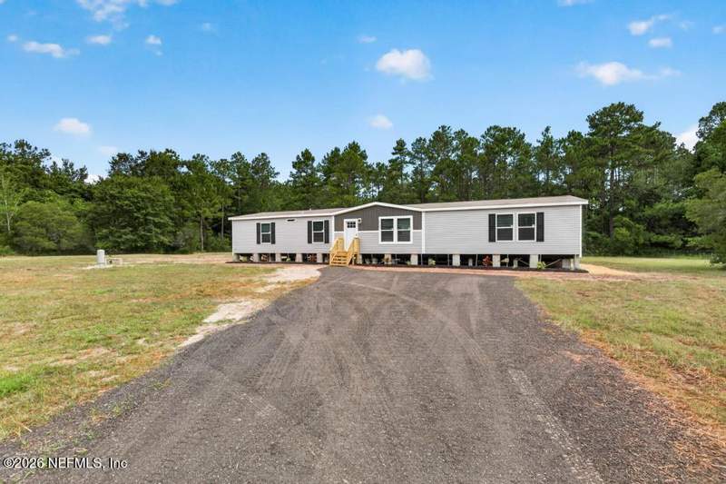 5 bedroom Mobile Home at 28122 Trinity Lane, Nassau, Hilliard — photo 5