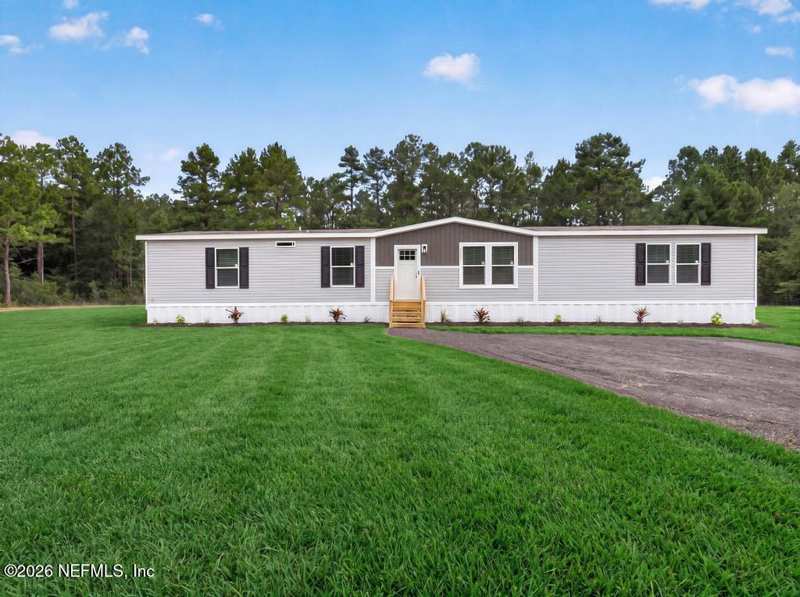 5 bedroom Mobile Home at 28122 Trinity Lane, Nassau, Hilliard — photo 1