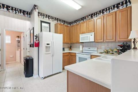 7543 Scarlet Ibis Lane, Jacksonville FL - photo 8 of 40