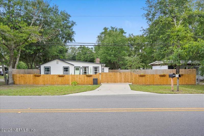 4 bedroom Single Family Residence at 1889 Faye Road, Eastport Small Farms, Jacksonville — photo 3
