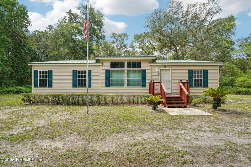 3 bedroom Manufactured Home at 403 E INDIANA Street, Florahome, Florahome — photo 1