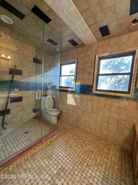 3832 Sandy Shores Drive, Jacksonville FL - photo 8 of 48