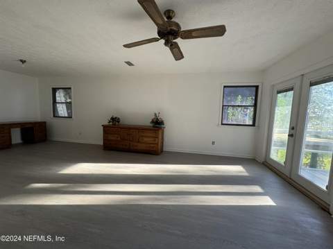3832 Sandy Shores Drive, Jacksonville FL - photo 23 of 48