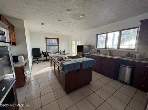 3832 Sandy Shores Drive, Jacksonville FL - photo 24 of 48