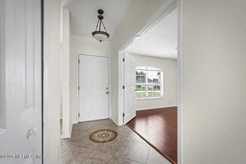 4 bedroom Single Family Residence at 11542 Wandering Pines Trail, Old Field Oaks, Jacksonville — photo 4