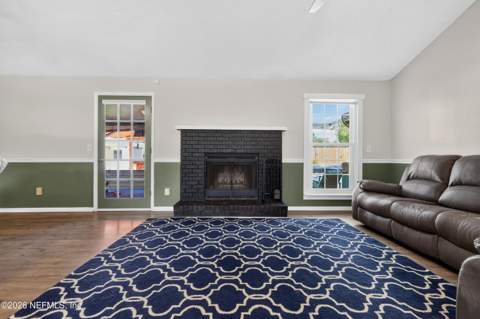 2084 Broad Oak Drive, Jacksonville FL - photo 9 of 35