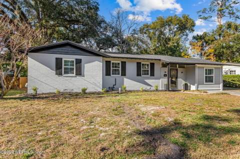 4639 Tanbark Road, Jacksonville FL - photo 8 of 47