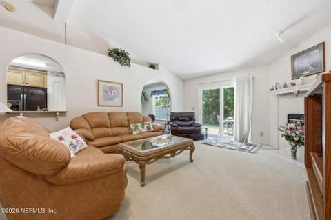 5427 Blue Pacific Drive, Jacksonville FL - photo 9 of 39