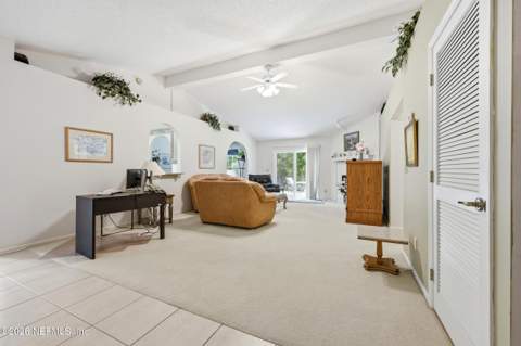 5427 Blue Pacific Drive, Jacksonville FL - photo 8 of 39