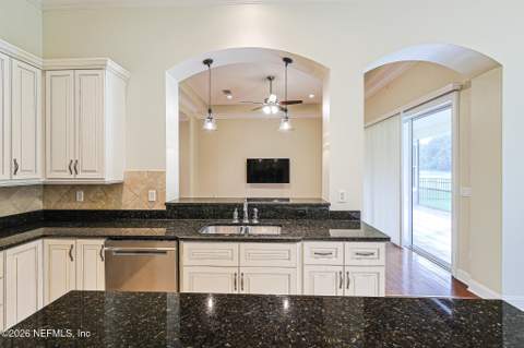 3312 Blackstone Court, Green Cove Springs FL - photo 8 of 32