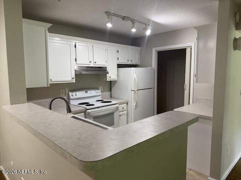 7701 Timberlin Park Boulevard #511, Jacksonville FL - photo 8 of 14