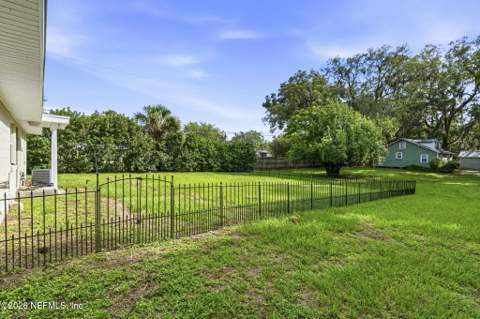 970 Glynlea Road, Jacksonville FL - photo 19 of 23