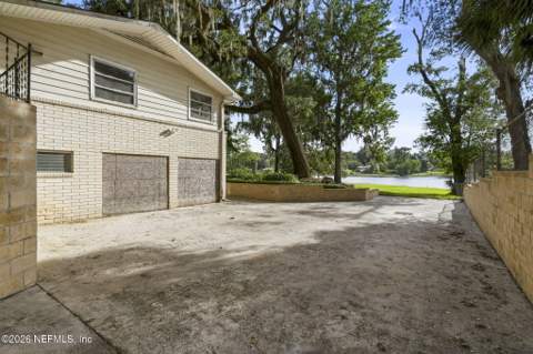970 Glynlea Road, Jacksonville FL - photo 8 of 23