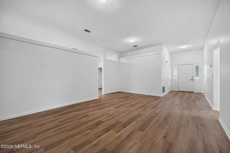 4 bedroom Single Family Residence at 8233 Velvet Springs Lane, Travis Trace, Jacksonville — photo 2
