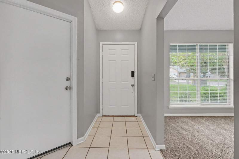 3 bedroom Single Family Residence at 8520 MOSS POINTE TRL Trail, Chimney Lakes, Jacksonville — photo 2
