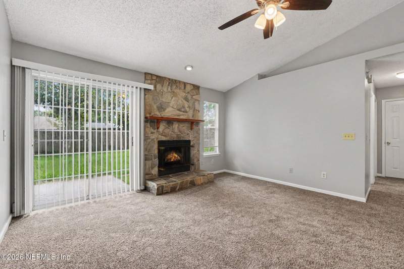 3 bedroom Single Family Residence at 8520 MOSS POINTE TRL Trail, Chimney Lakes, Jacksonville — photo 4